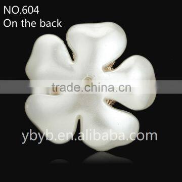 Petal Shape Colorful Rhinestone of Garment Accessory for Fashion Dress