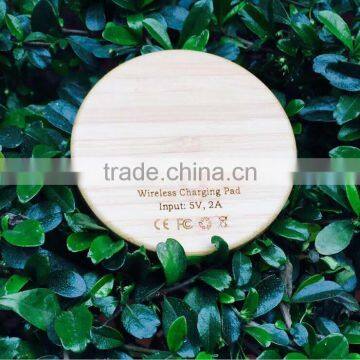 Creative Bamboo Wooden Wireless Charging Pad For Smart Mobile Phones Universal QI Wireless Charging Pad For Wholesale photo-2
