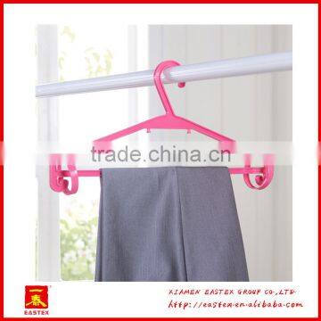 Multipurpose Plastic Anti-slip Laundry Hanger With Two Circle photo-4