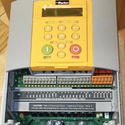 690+0325/400/CBN/UK Parker 690 Series-AC Variable-Frequency-Drive