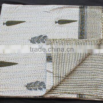 Indian Old Vintage Kantha Quilt, Reversible 100% Cotton Quilts/Throw/Blanket/Gudari/Kantha Bed Cover/ Bedspread/Custom Size photo-2