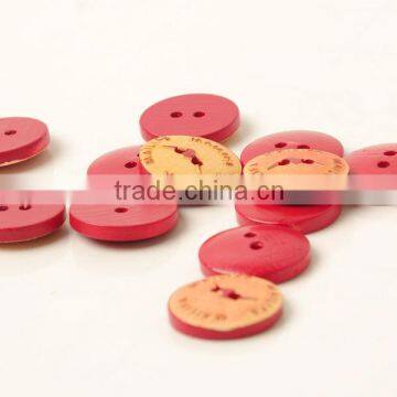 Fancy High Quality 2 Holes Red Painted Wooden Buttons with Figure Engraved On