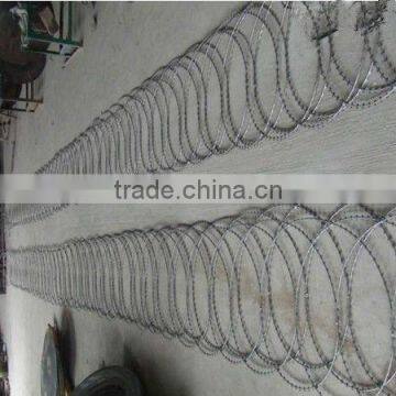 Hot dipped galvanized razor barbed/powder coated wire(anping manufacture high quality and low price)