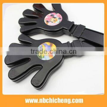 Cheap Plastic Hand Clapper, Black Plastic Clapper Plastic Hand Shaped Noisemaker photo-2