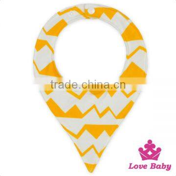 Chinese Handmade Wholesale Soft Fancy Printing Fox Fabric Triangle Feeding Baby Bib In Animal Shape photo-3