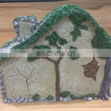 Hot sale custom made garden decoration items resin house figurine