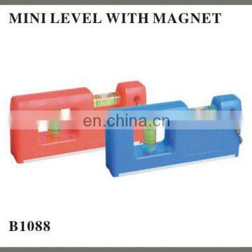 Mini Level with magnet