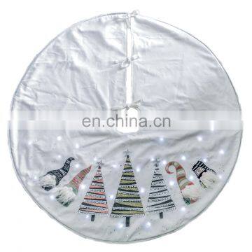 Decorative LED Embroidery Penguin With Hat 3D Scarf Tree Skirt for Christmas photo-5