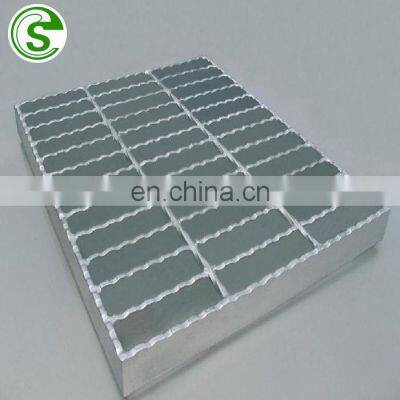 Hot dipped galvanized serrated bar grating steel floor decking