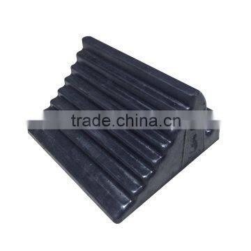 Lower Factory Price 300*260*150mm One Side Rubber Wheel Chock Holder PS012 photo-2
