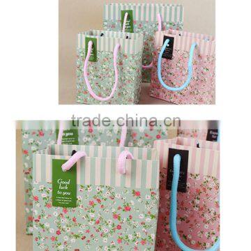 Products to Sell Cheap Retail Packaging Beautiful Decorative Paper Bags for Shop photo-2