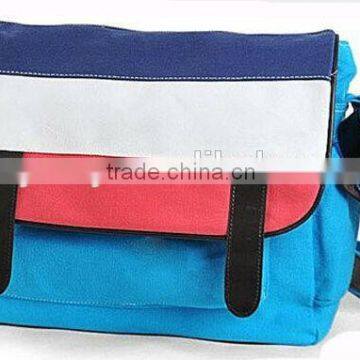 2015 Stripe leisure women messenger bag at good price