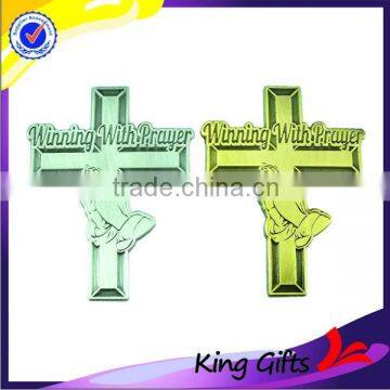 Custom cross shape stamping out color metal lapel pin