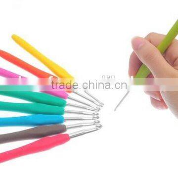 Amazon Hot Sale Aluminum Crochet Hook , Soft Handle Crochet Hook Set photo-2