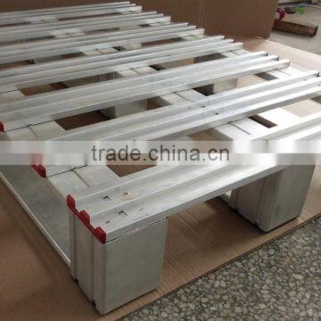 Light weight aluminum alloy pallet