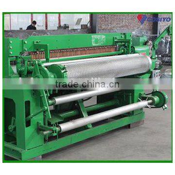 Welded galvanized wire mesh roll machine