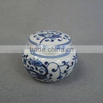 Small ceramic pet ashes urn wholesale china supply