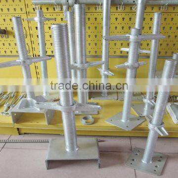 Scaffolding Adjustable jacks with base