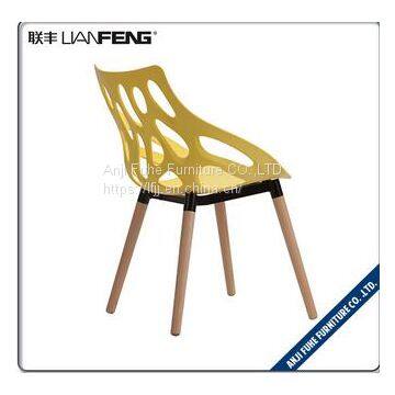 Plastic Chair Bar Chair PP Material With Wood Legs