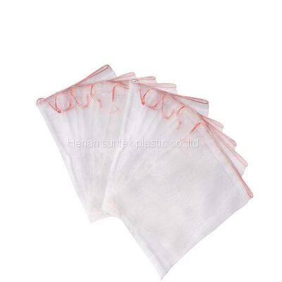 45*25 wrapping fruits mesh fruit net bag, plastic Insect Net Cover Seed Carrier Bag with Pull Rope for Fruits Vegetables Flower