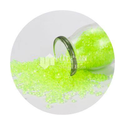 L'offre d'échantillons de la Factory consiste en granulés de PVC pour des tuyaux cannelés transparents de qualité.
