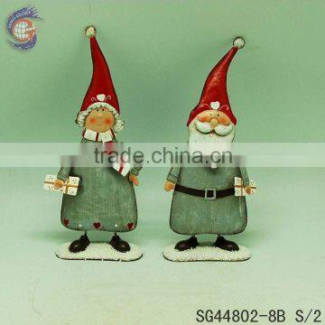 cheap bulk christmas gifts with grandma and grandpa figurine