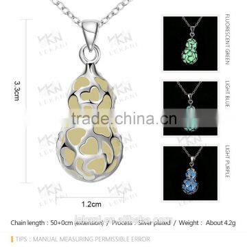 Chinese supplier cucurbitshped necklace with green/blue Luminous stone