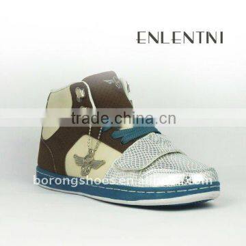 Wholesale casual men sport shoes with genuien leather