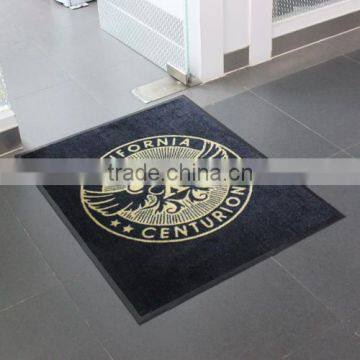 Stain resistant rubber floor mat