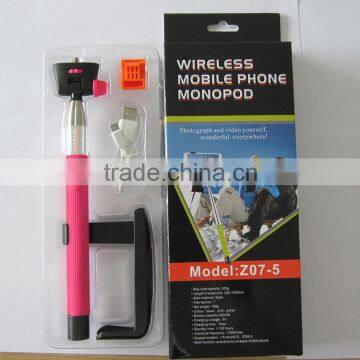 2014 New Bluetooth Selfie Monopod with bluetooth remote shutter