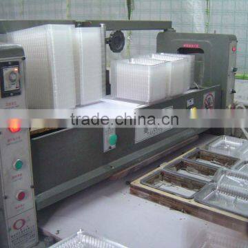 REOO Easy-operated Automatic Plastic Thermoforming Machine High Efficiecncy High Capacity