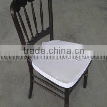 Camelot Chair with White Cushion