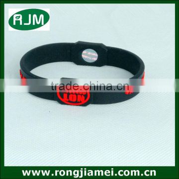 Personalized silicone bracelets