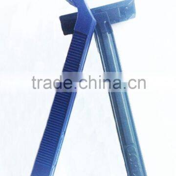 Twin Blade Disposable Razor photo-2