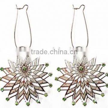 Fashion earring with special leaf