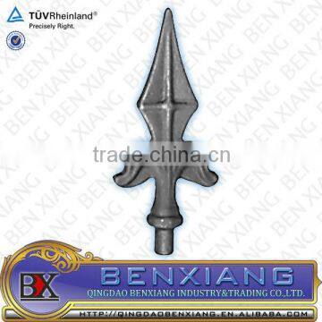 ornamental wrought iron spear head/ forged steel barbs