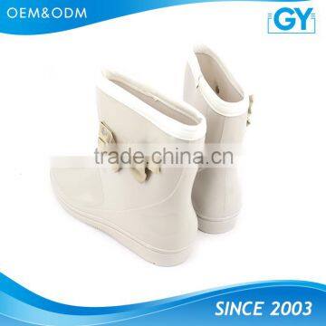 Competitive price high quality wholesale customized pvc boot