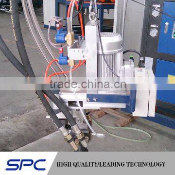 Low Pressure Polyurethane PU Key Chain Foaming Injection Machine photo-4