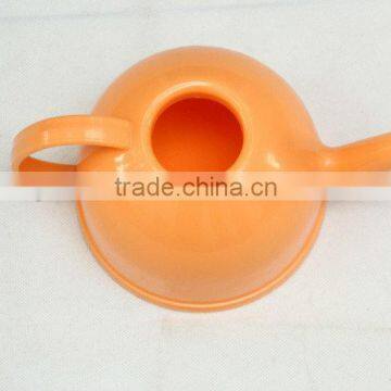girl green watering can