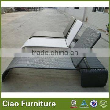 Outdoor all weather colorfast rattan wicker beach sun lounger