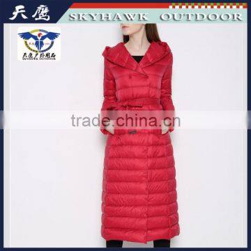 China Manufacturer Red Winter Cold Women Down Jackets