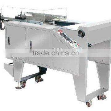 Automatic candy packing machine