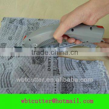 electric scissors cutting thermal underwear