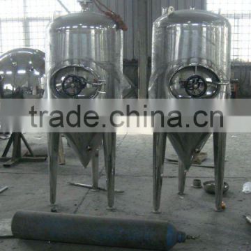 Vertical storage tank