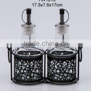 TW1016 glass oil vinegar bottle with metal casing and rack