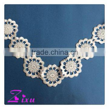 2016 new good quality white flower water soluble lace