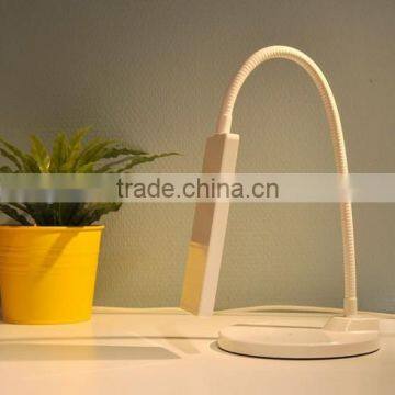 Factory Direct Sale Rechargeable LED Table Lamp