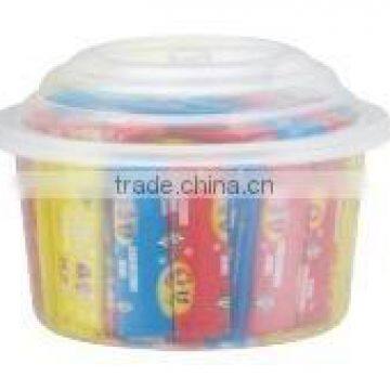 Long bubble gum tattoo in round lunch box(confectionery chewing gum)