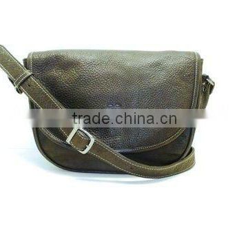 Classic handbag 698