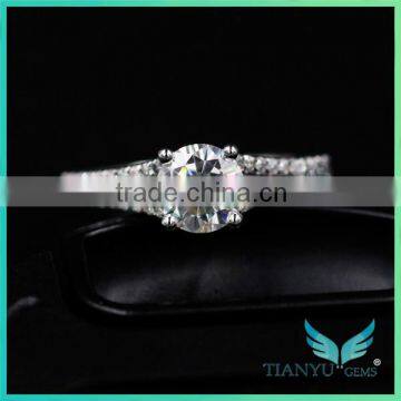 1 carat 6.5mm E F color vvs moissanite14k gold moissanite engagement rings